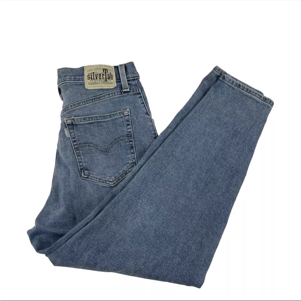 Women’s Levi’s Silver Tab Mom Jeans Sz 30‎ Medium Wash